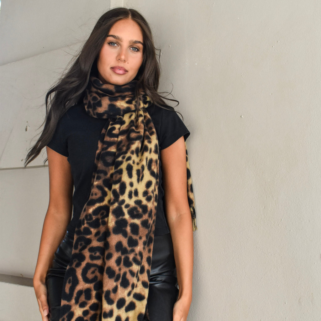 Leopard Winter Scarf 332740