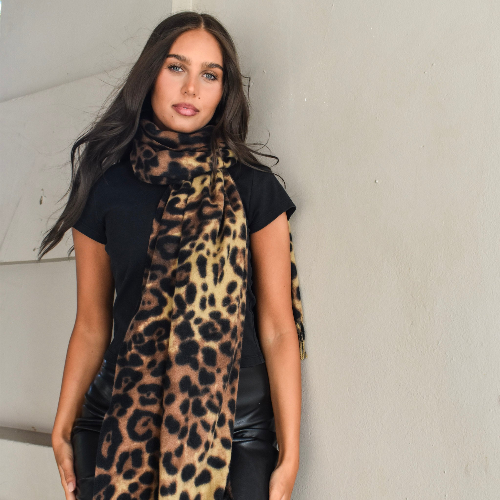 Leopard Winter Scarf 332740