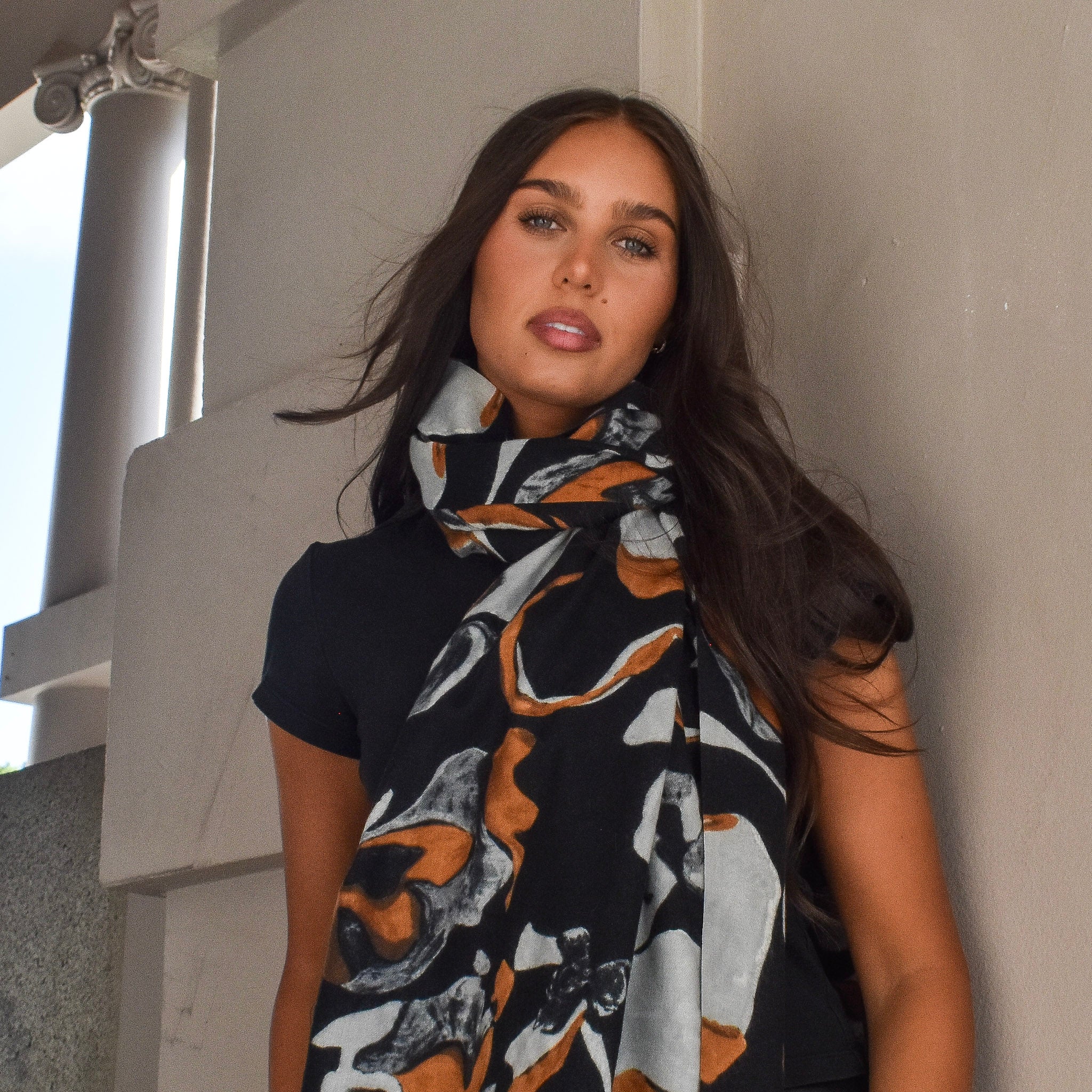 Thick Scarf Black Patterned Rust BW25562