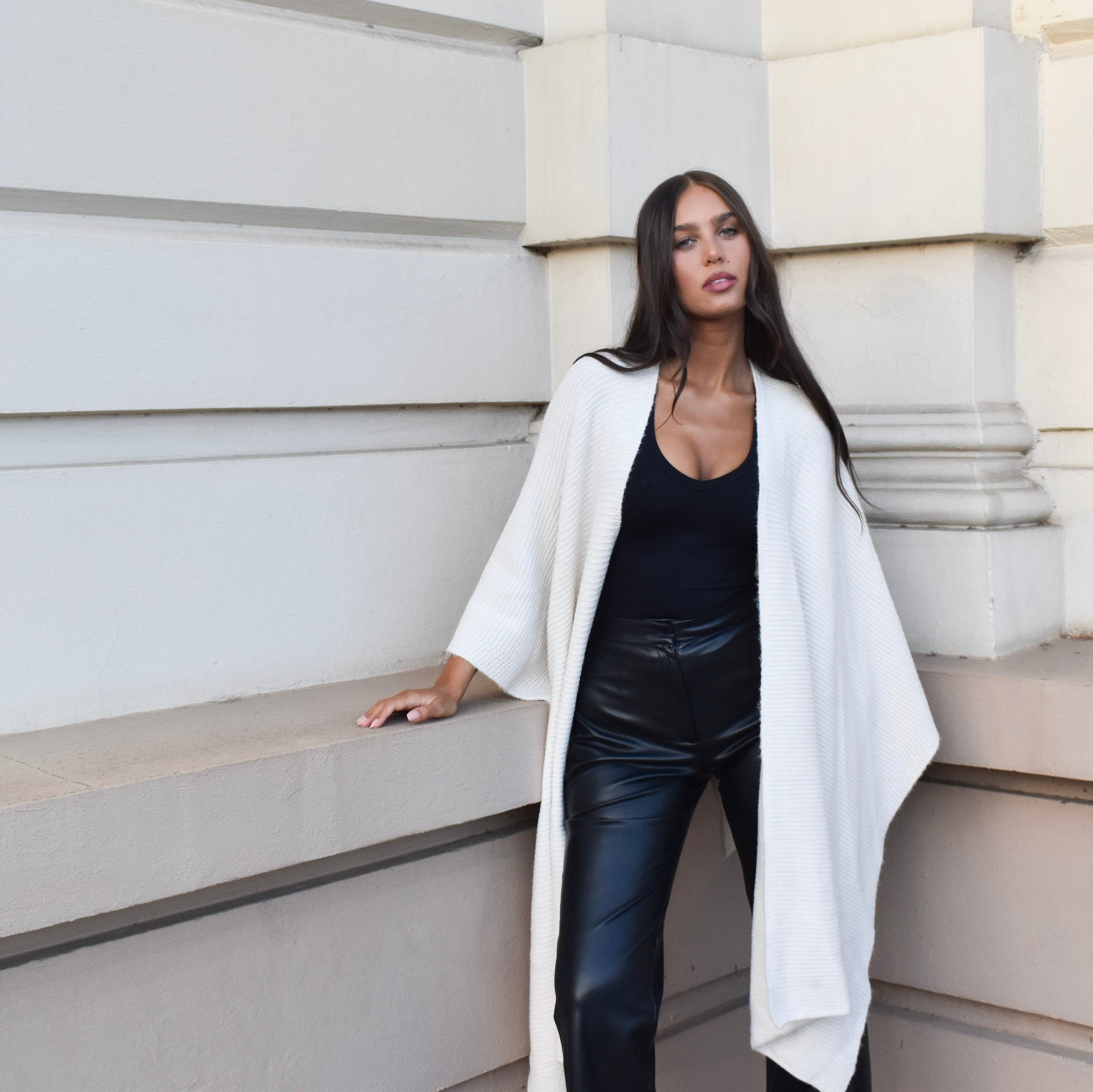 332770 Open Poncho