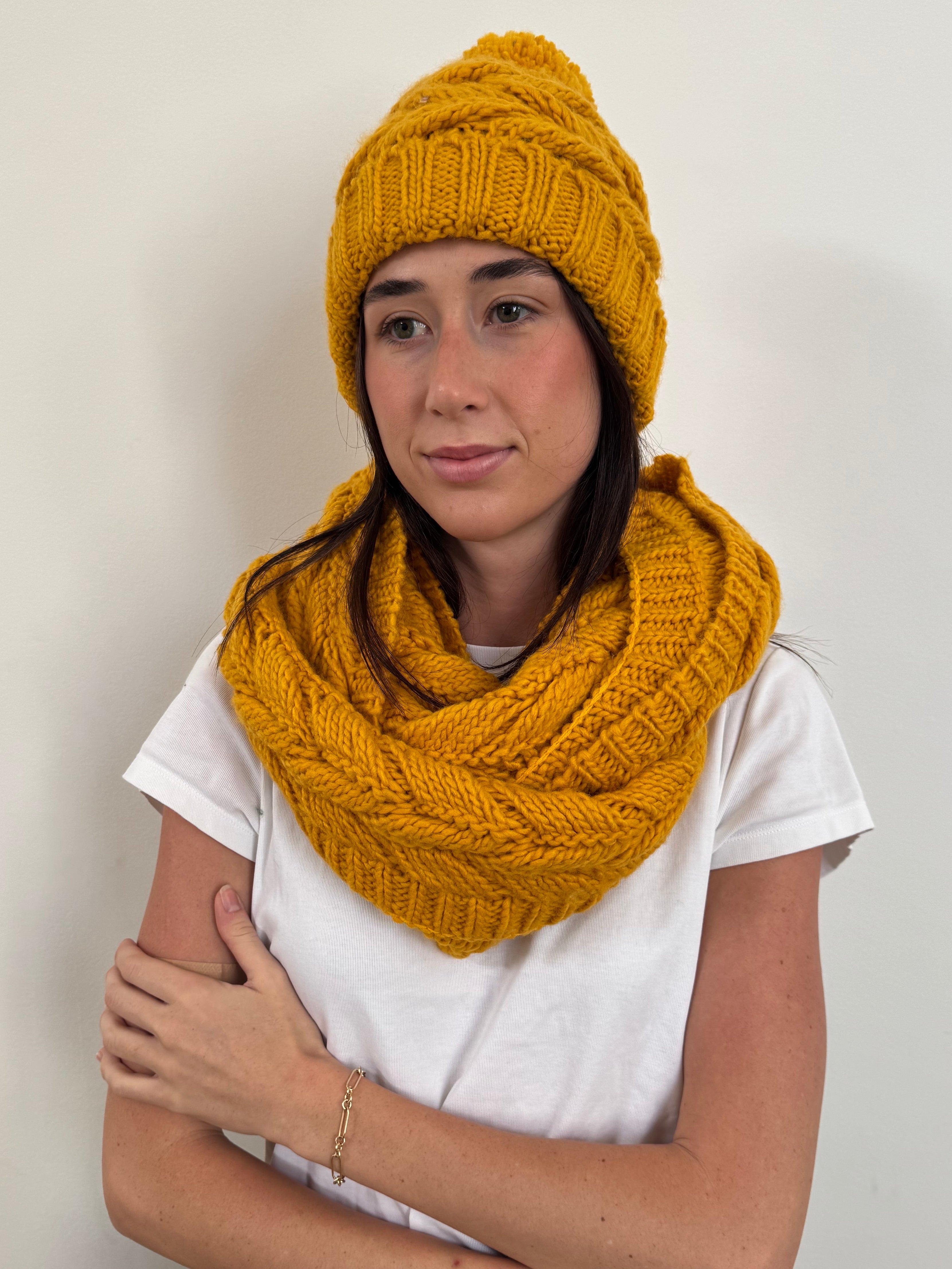 Chunky Cable Knit Beanie - LWK25065