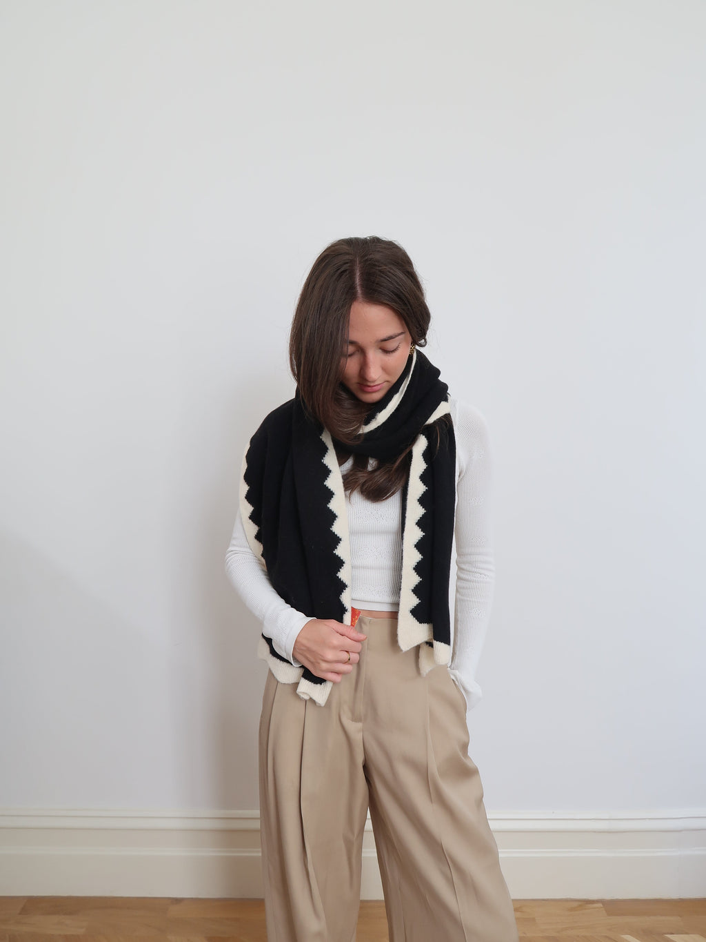 Wool Blend Scarf with Zigzag Line - TS2415