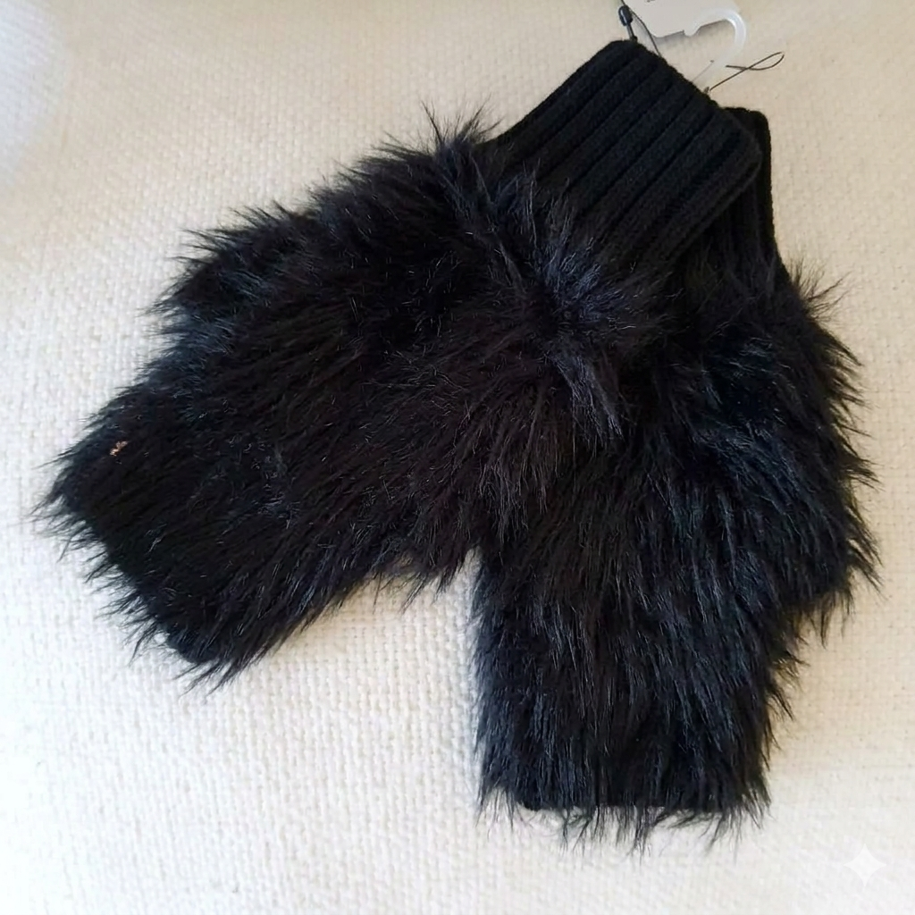 Fluffy Fingerless Handwarmer GL040