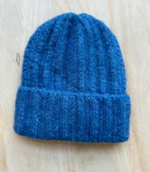 Classic Style Ribbed Basics Beanie 7121