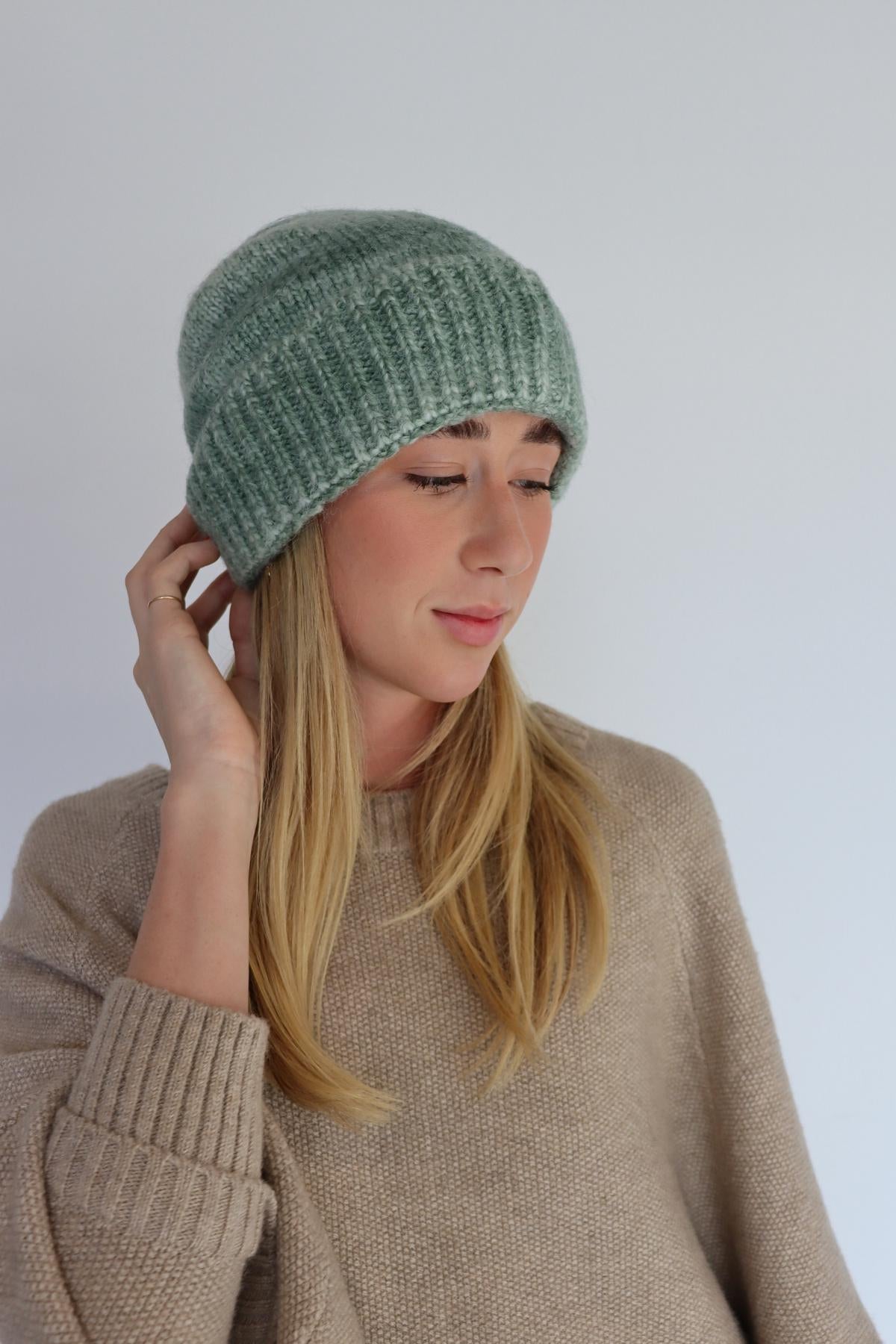 Two-tone Beanie - 7128