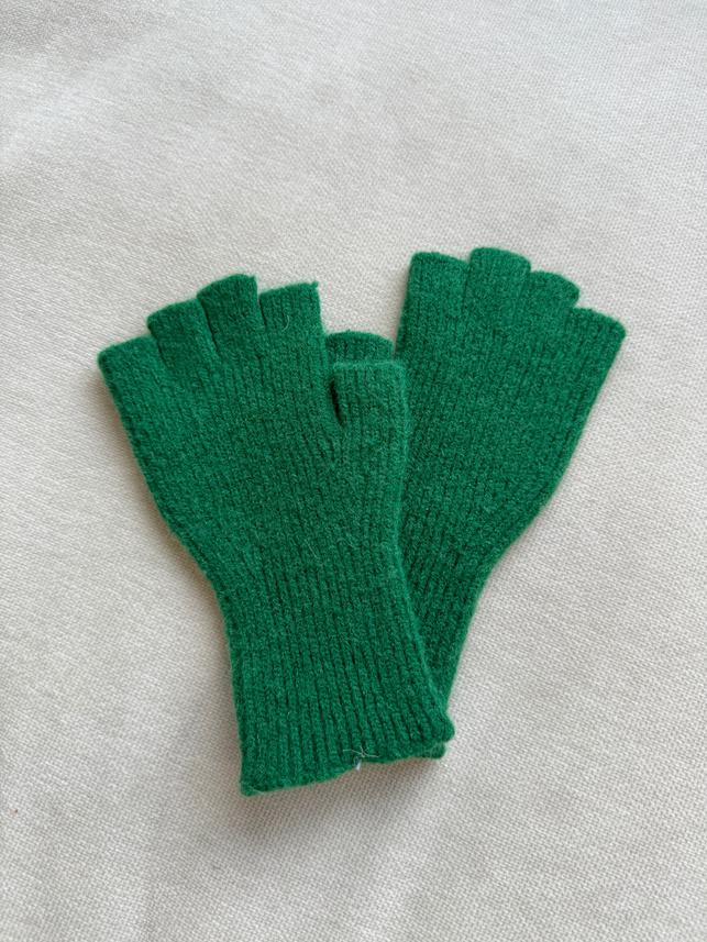 Fingerless Knit Gloves GLO16