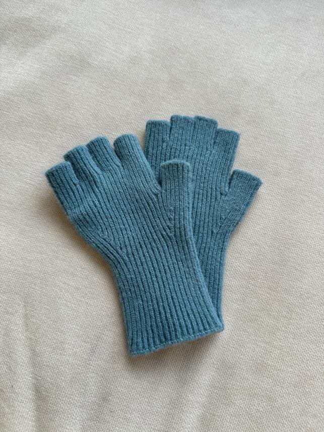 Fingerless Knit Gloves GLO16