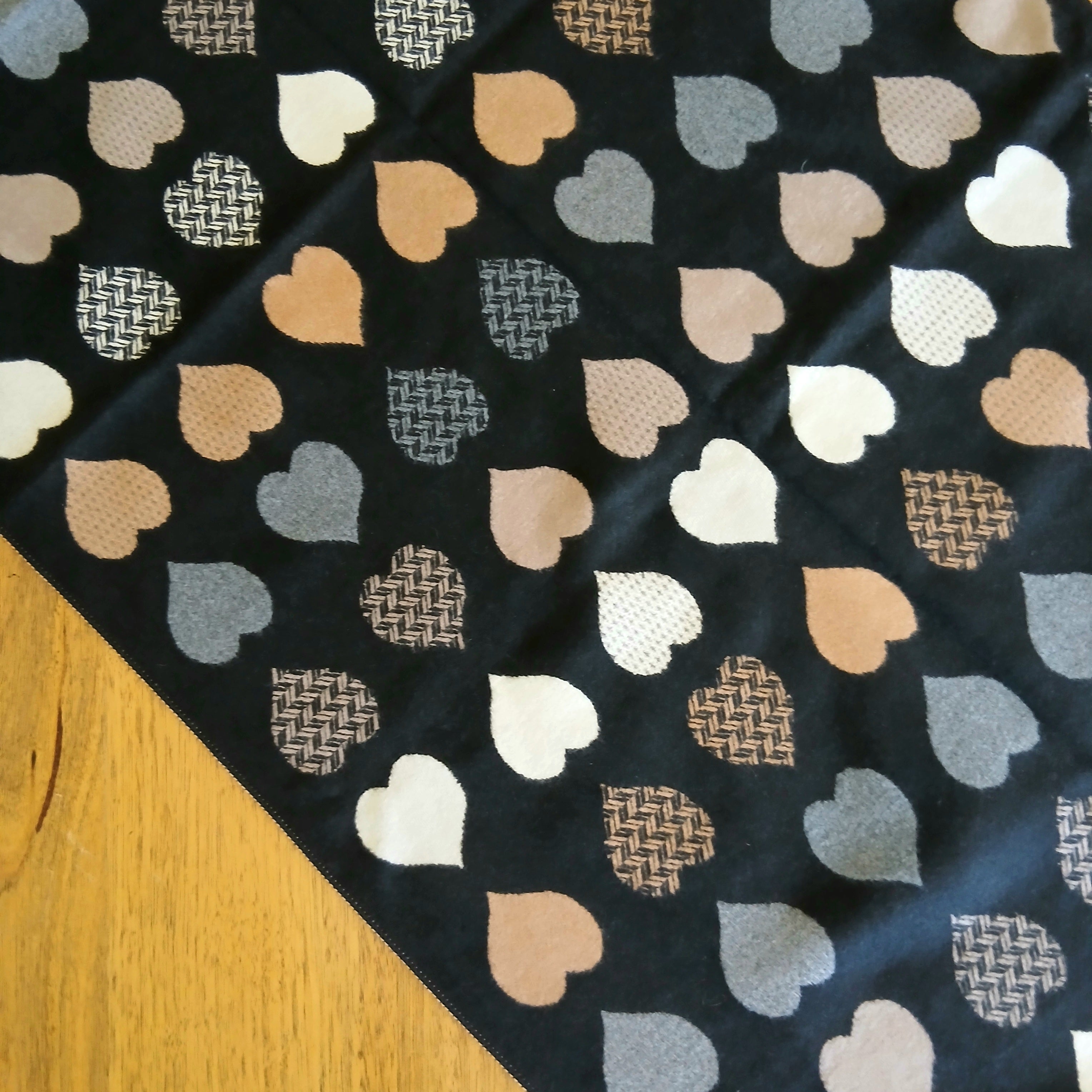 Light Winter Double Sided Scarf Hearts 332730