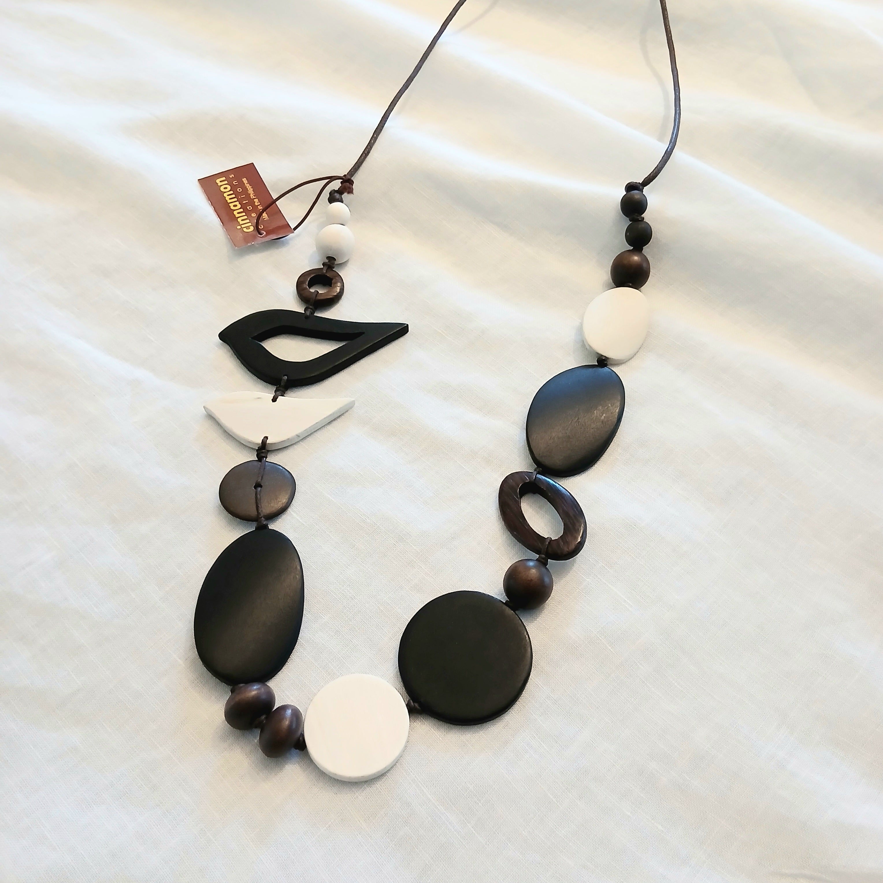 2 Birds Together on Oval Beads N6-1165