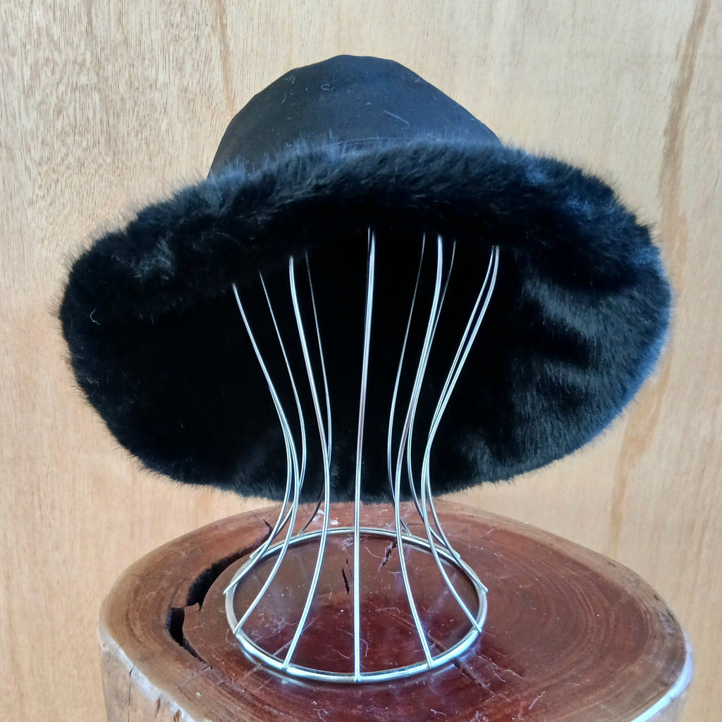 Classic Style Bucket Hat 7523