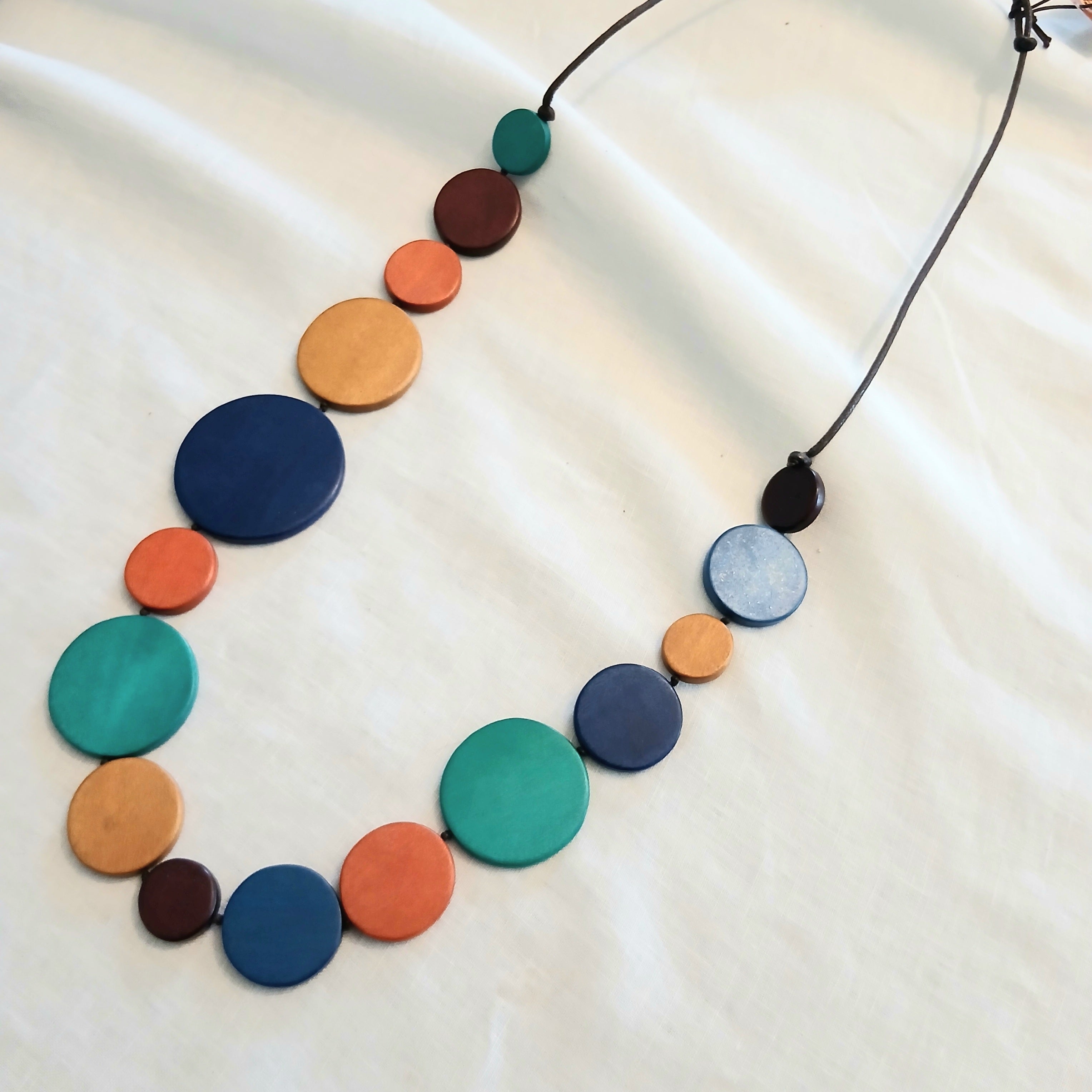 Classic Multi-Coloured Wooden Circles Necklace N6-4910