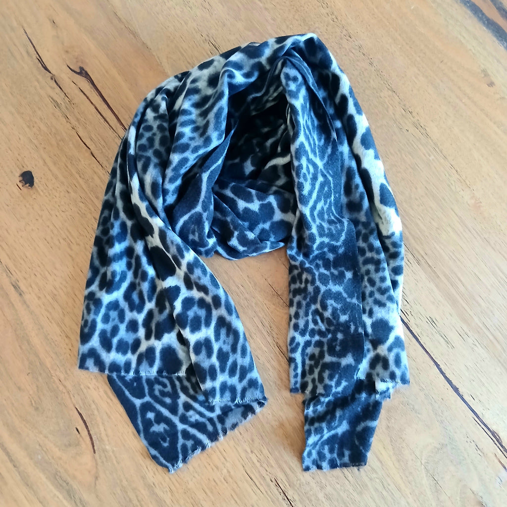 Soft Leopard Scarf 332764