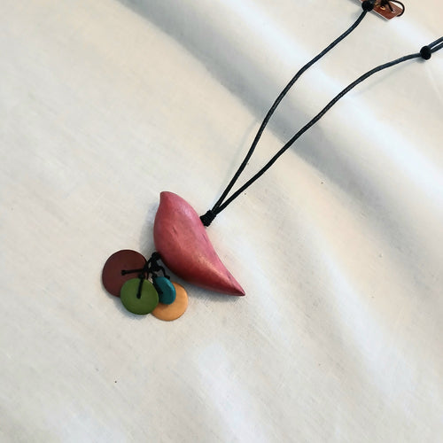 Birdie Shaped with 4 Circled Wooden Beaded Necklace N6-5372