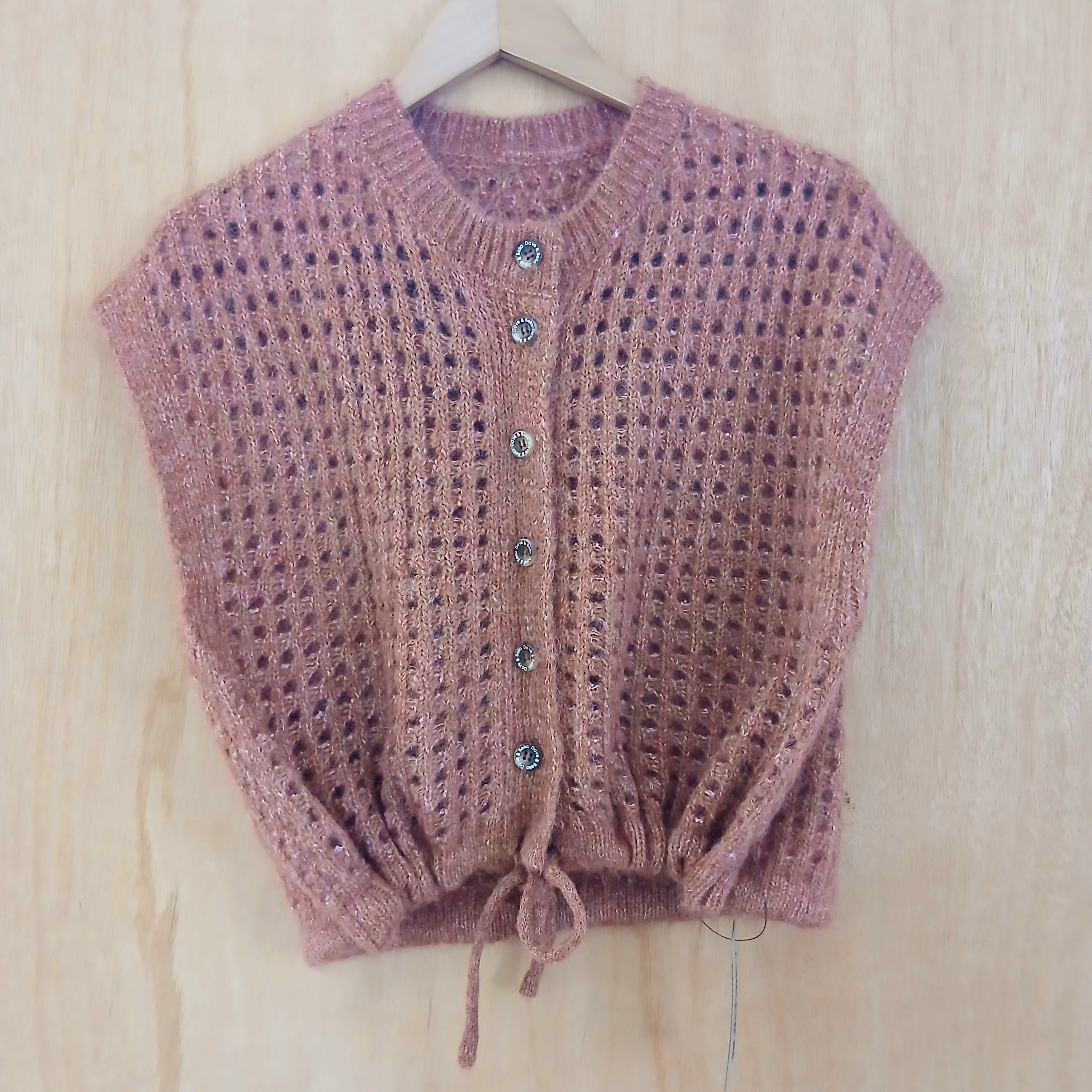 Sleeveless Crop Knit with Tightening String 332758