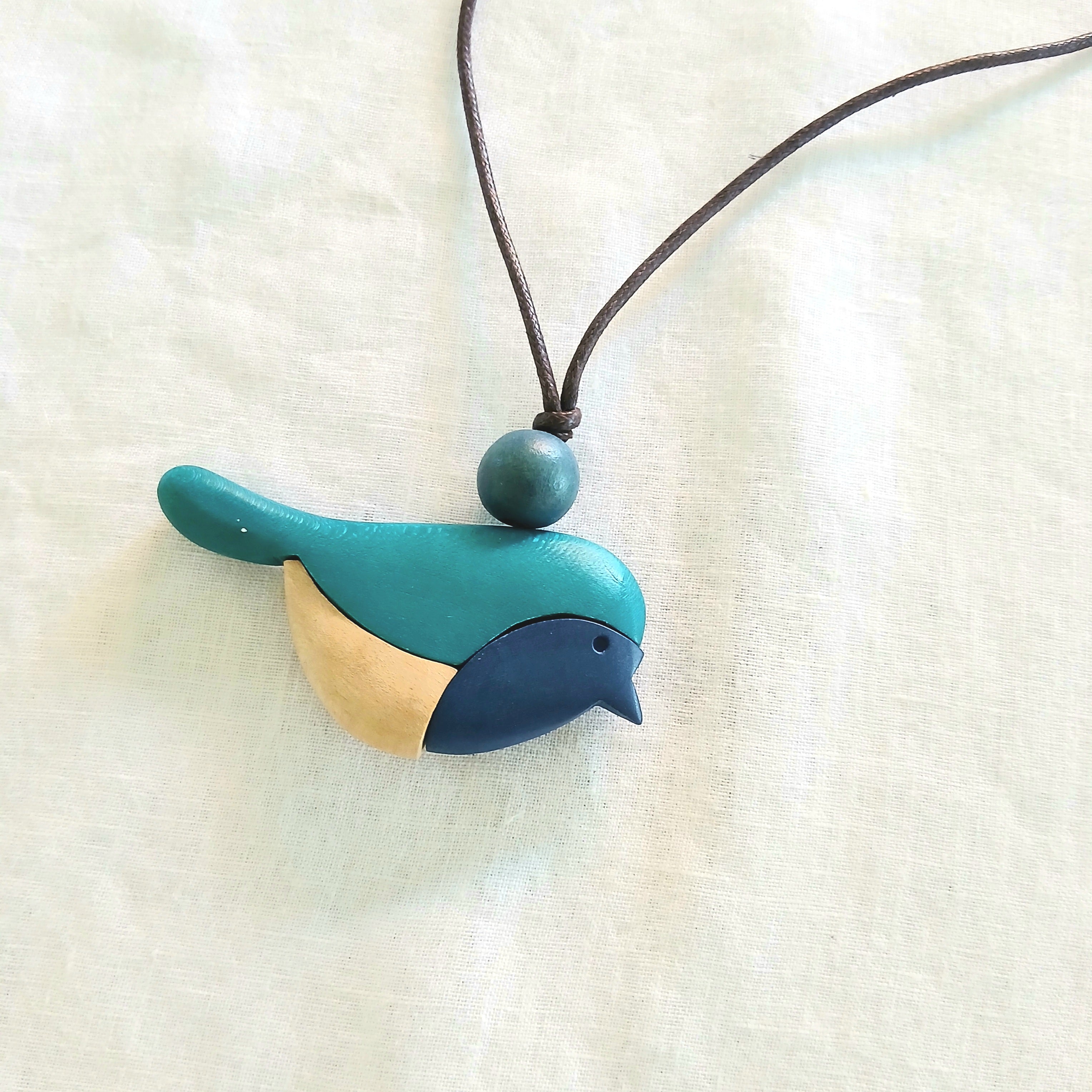 Little Sparrow Looking Wooden Bird Necklace N6-6095