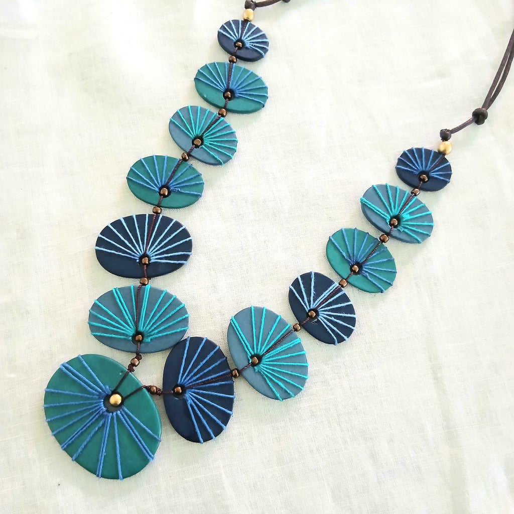 Elegant Embroidered Wooden Beads Necklace N6-6045