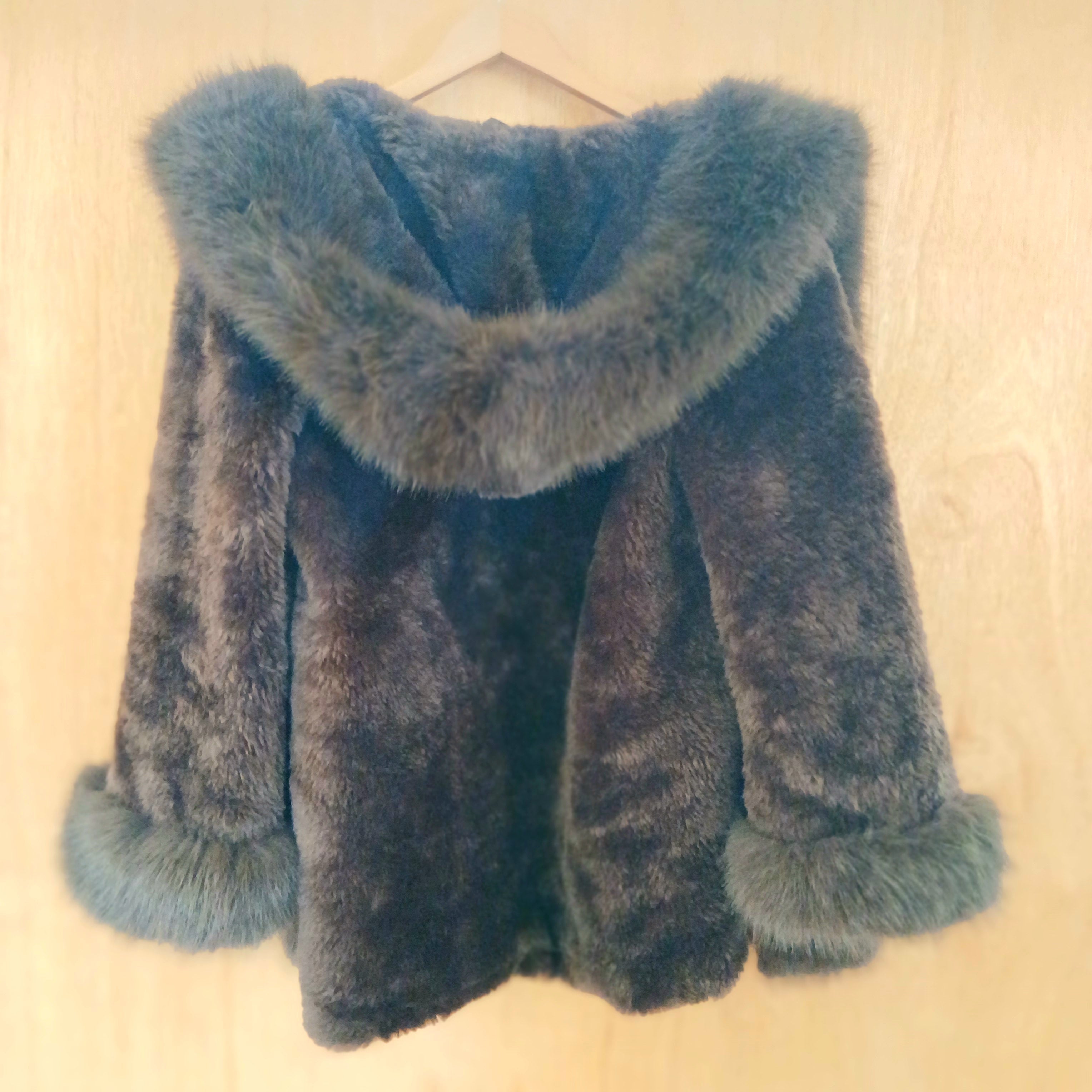 Faux Fur Short Coat F109