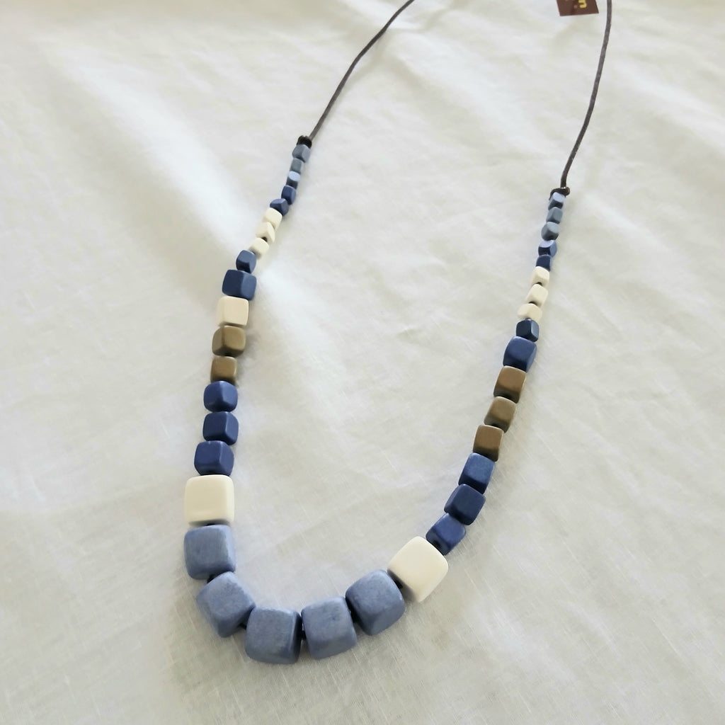 Cube Wooden Necklace N7-1344