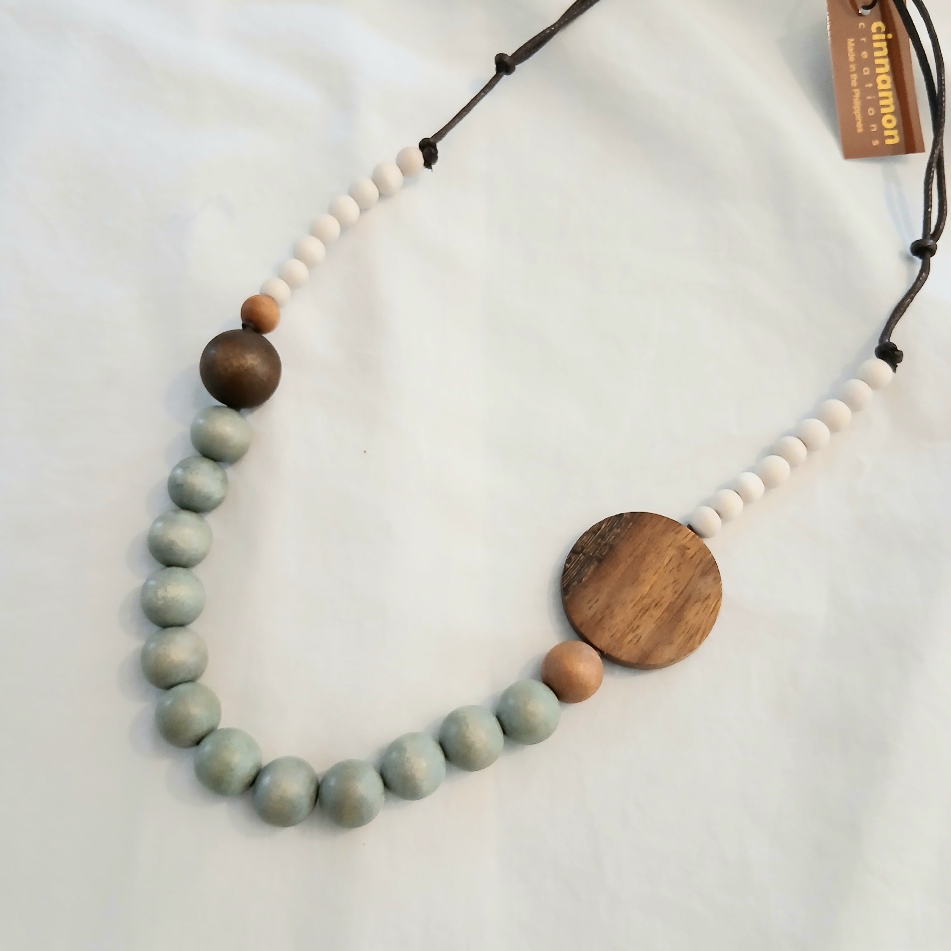Classic and Elegant Wooden Beaded Necklace N7-1629ALW