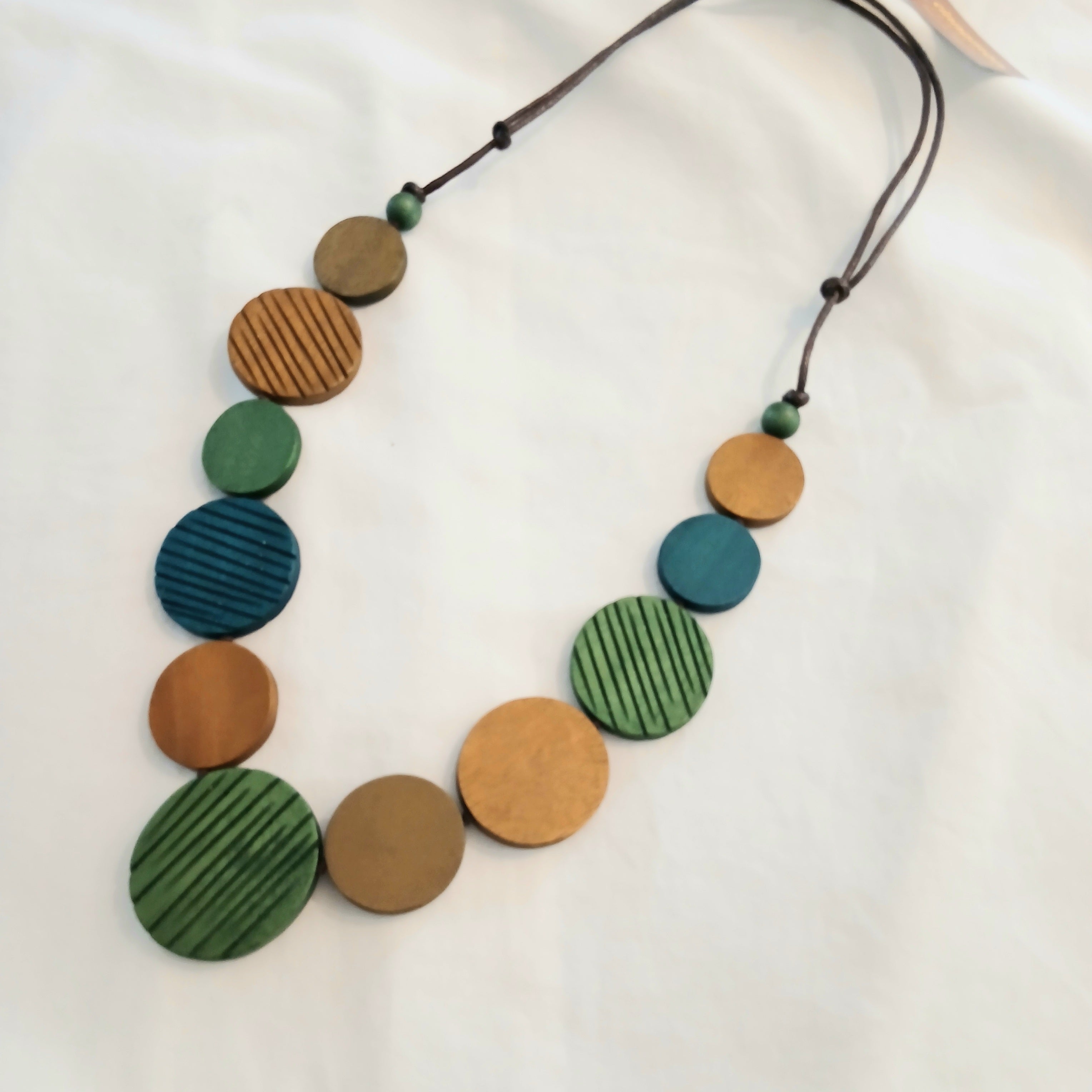 Large Round Wooden Circles Beaded Necklace N7-2050CFE