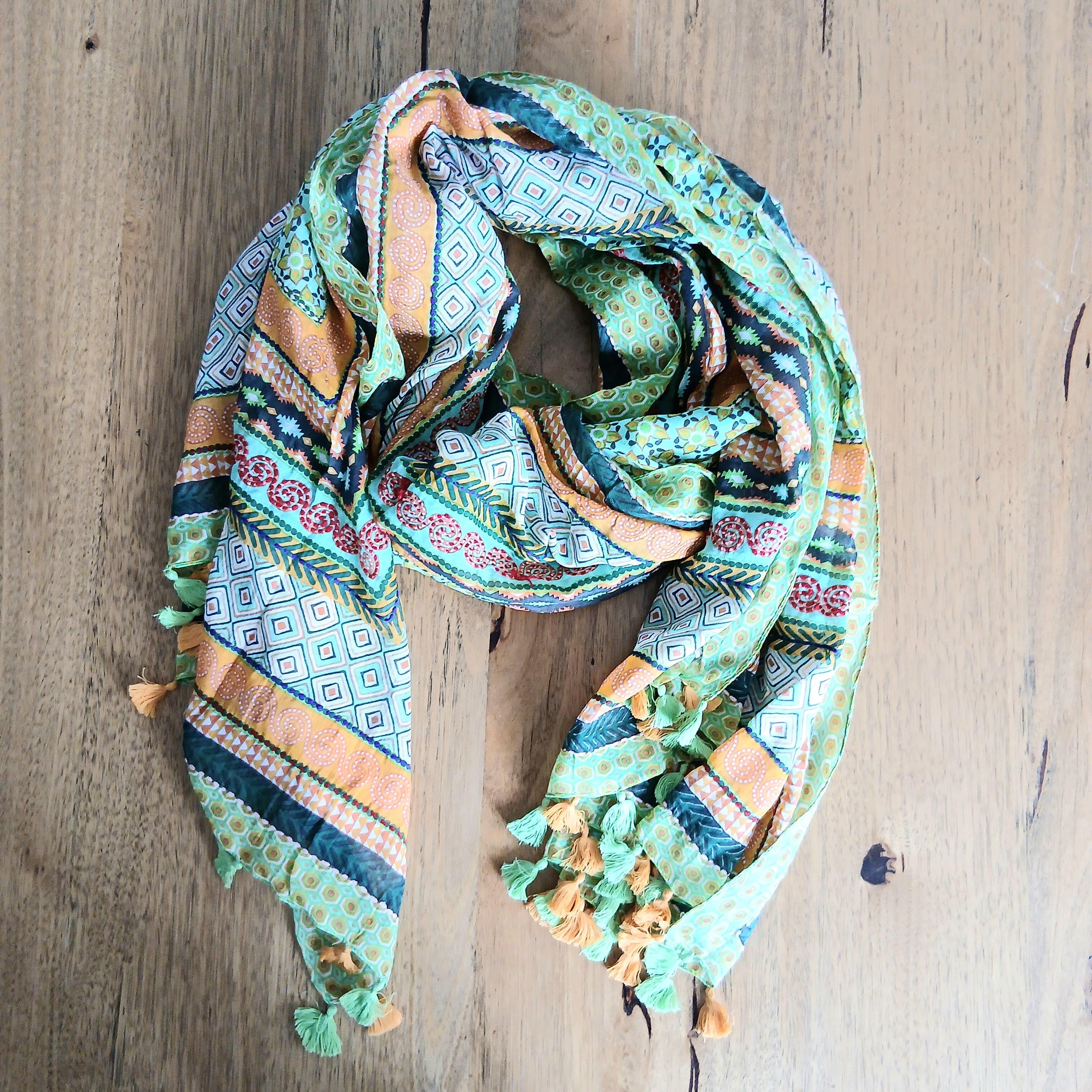 Cotton Scarf Embroidered and Tassels - 66028