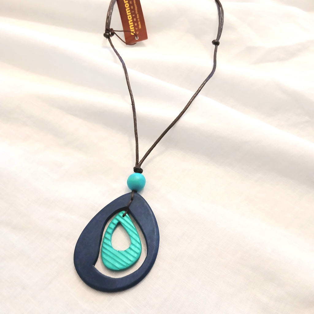 Teardrop in Teardrop Shape Wooden Beaded Necklace N7-1397