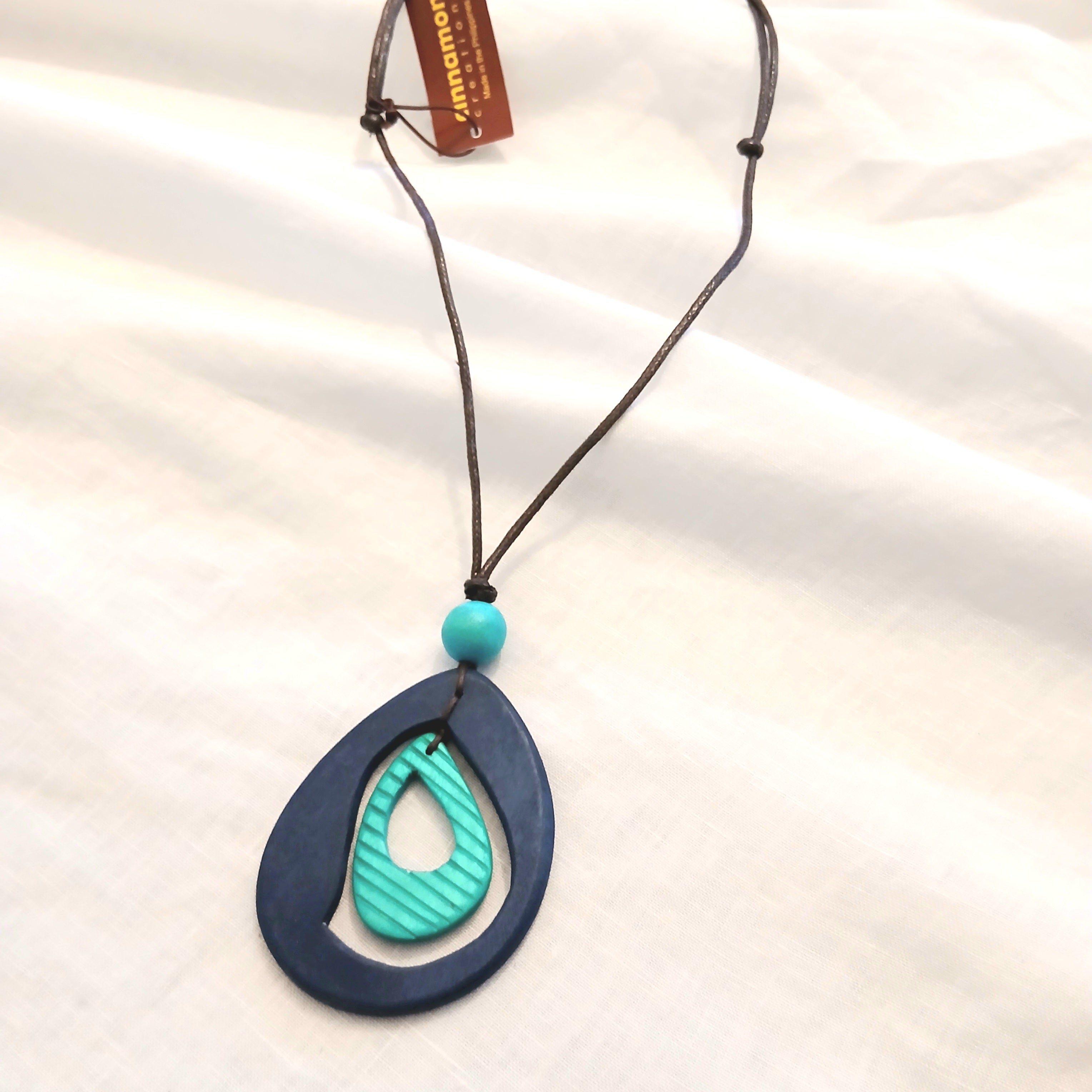 Teardrop in Teardrop Shape Wooden Beaded Necklace N7-1397