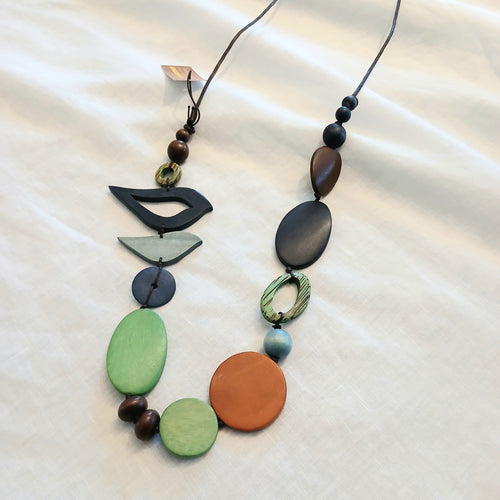 2 Birds Together on Oval Beads N6-1165