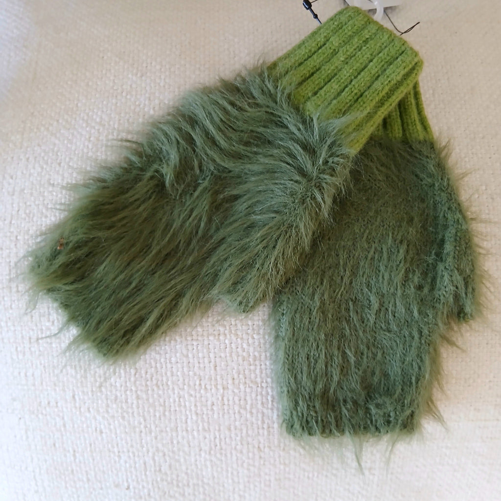 Fluffy Fingerless Handwarmer GL040