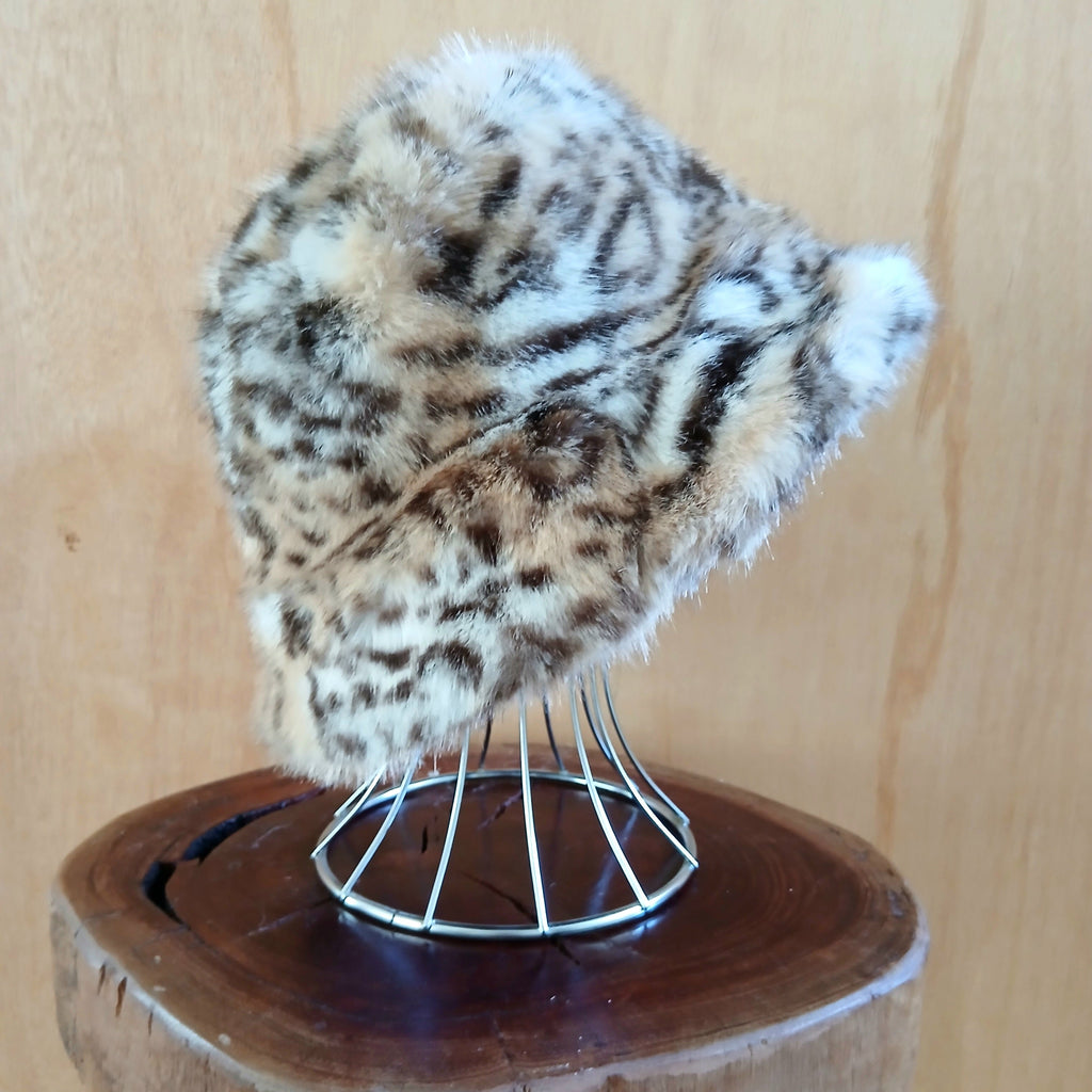 Fluffy Faux Fur Bucket Hat Leopard 7532
