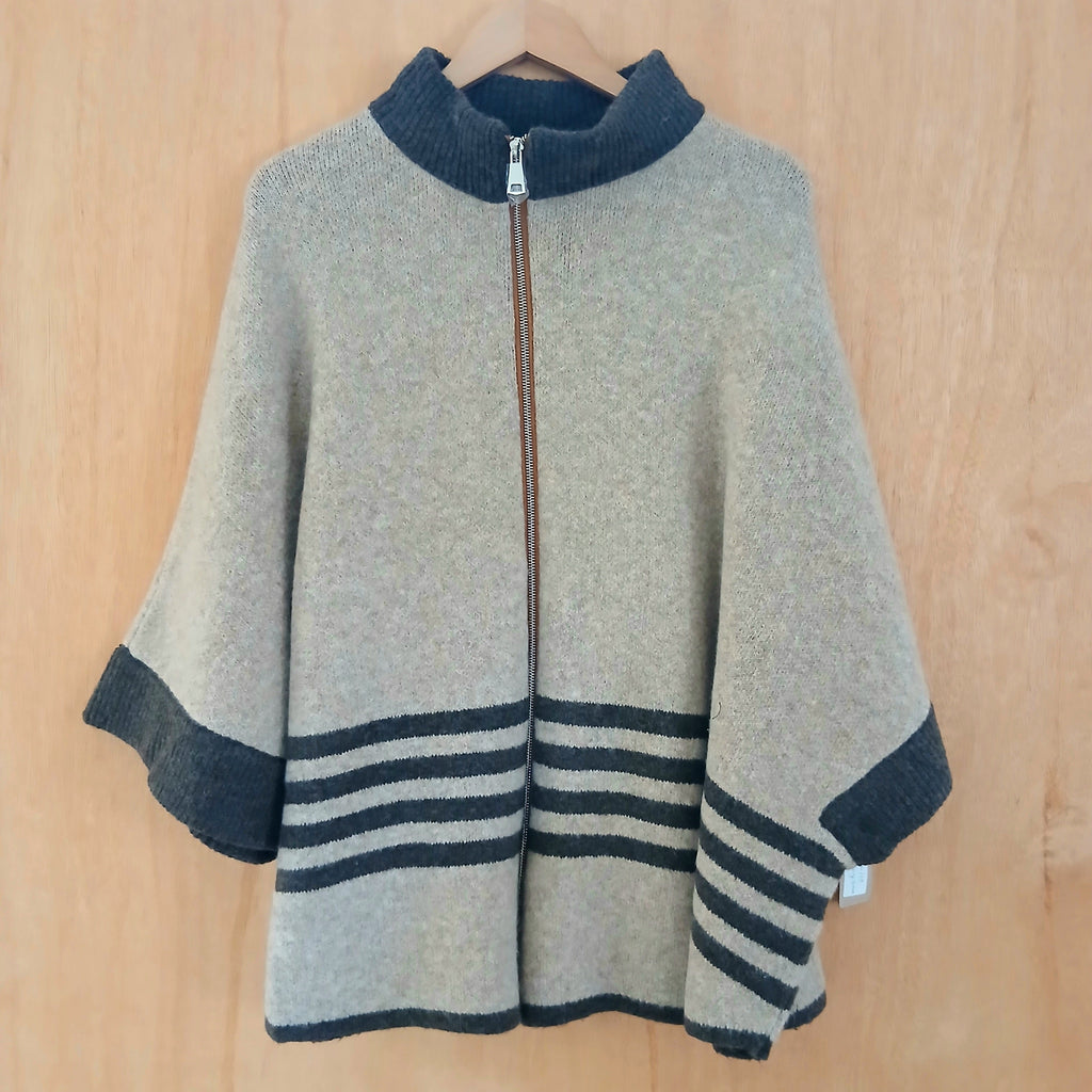 Poncho with Zip and Stripes 332768