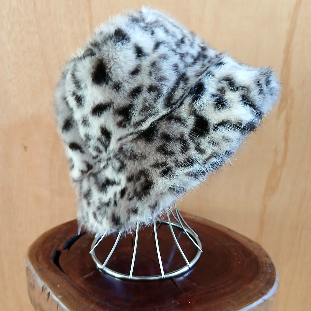 Fluffy Faux Fur Bucket Hat Leopard 7532