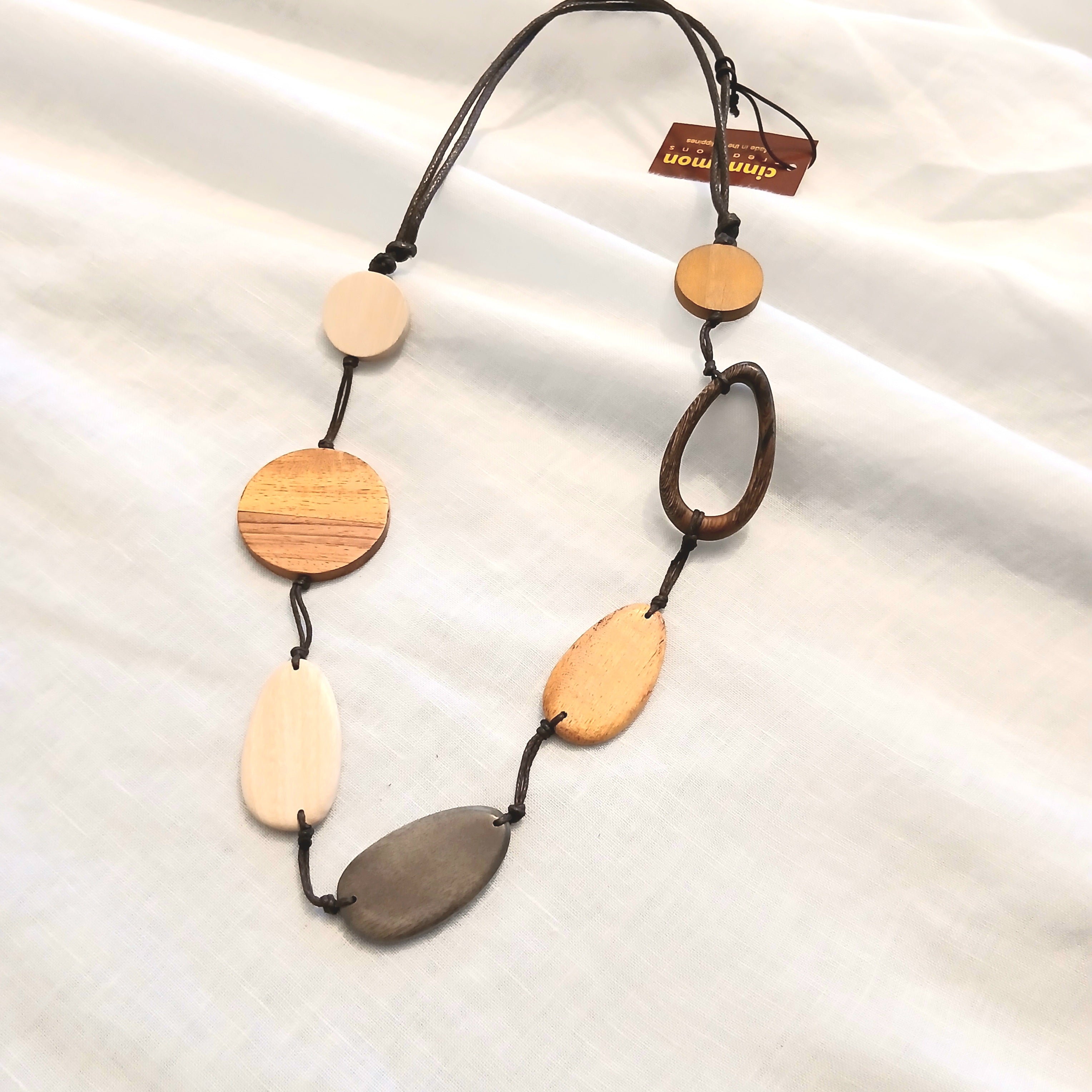 Oval Wooden Beaded Necklace N7-1481W